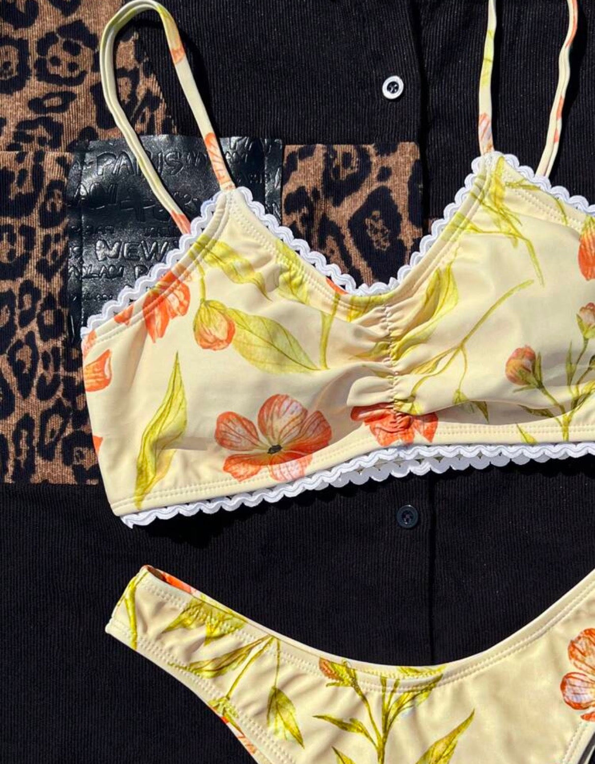 Bikini floral - amarillo